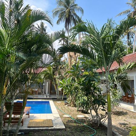 Kebun Homestay Kuta  Eksteriør billede